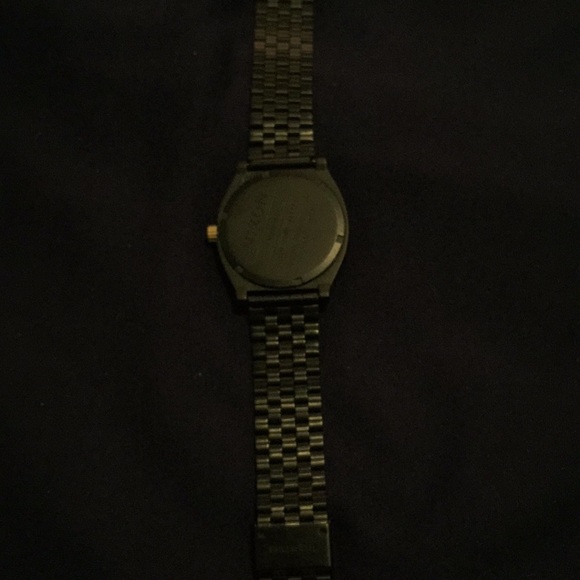 Nixon Minimal “the time teller” watch mint!! - Picture 5 of 6